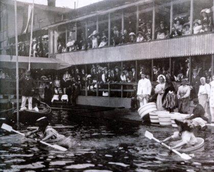 tobbedansen bij de Amsterdamse Zwemclub in 1910